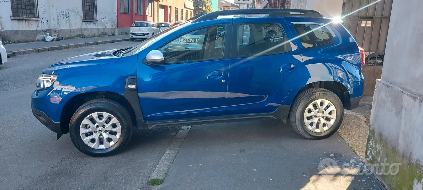 Dacia Duster 2023 photo 2