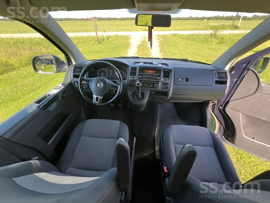 Volkswagen Caravelle 2015 photo 5