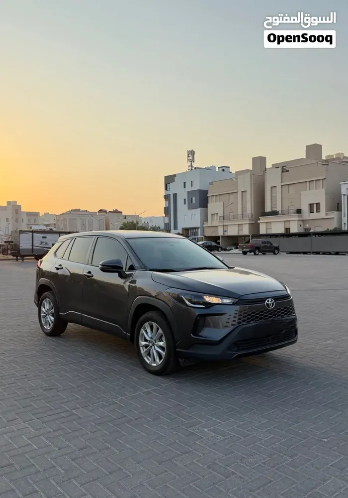 Toyota Corolla Cross 2025 photo 2