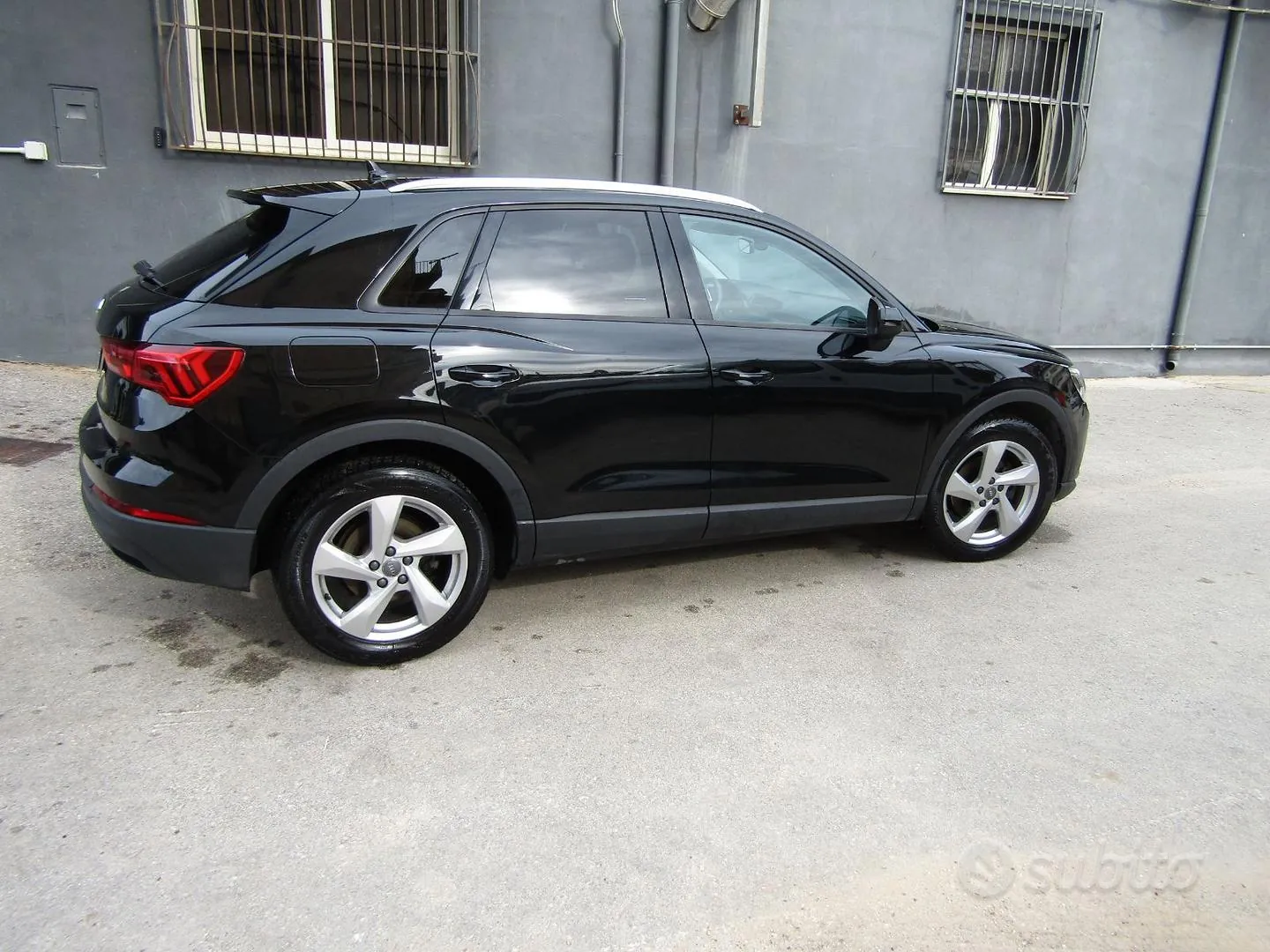 Audi Q3 2023 photo 3