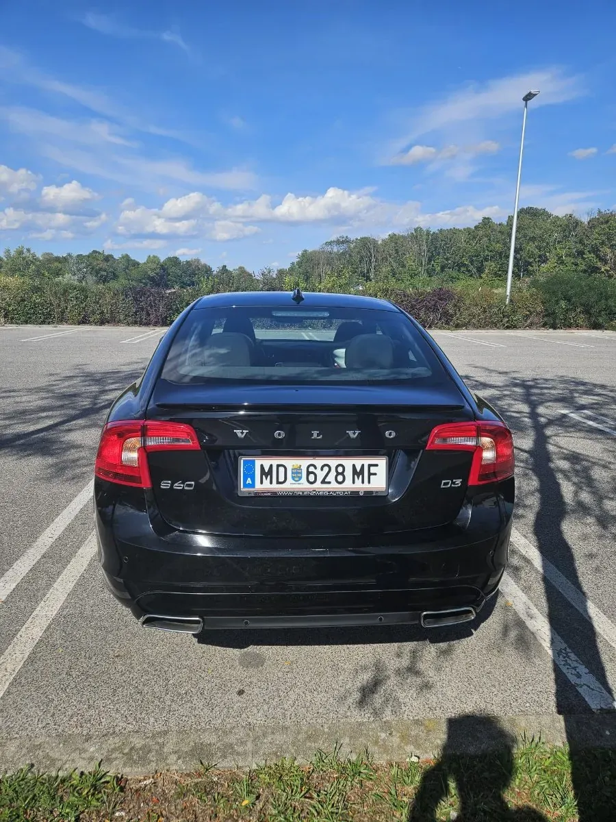 Volvo S60 2015 photo 3