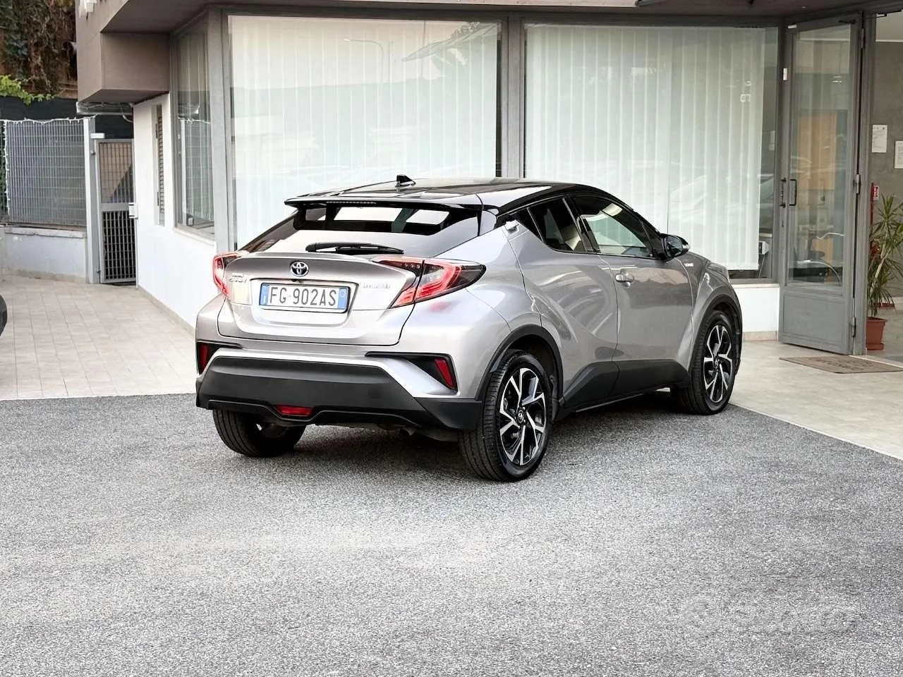 Toyota C-Hr 2016 photo 5