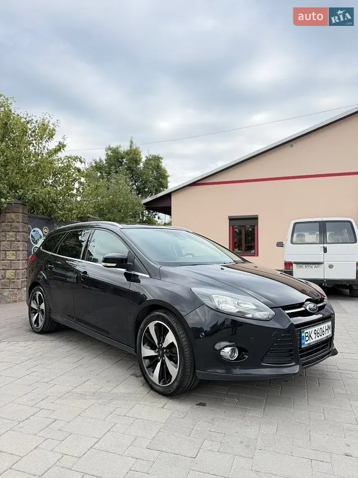 Ford Focus 2011 photo 4