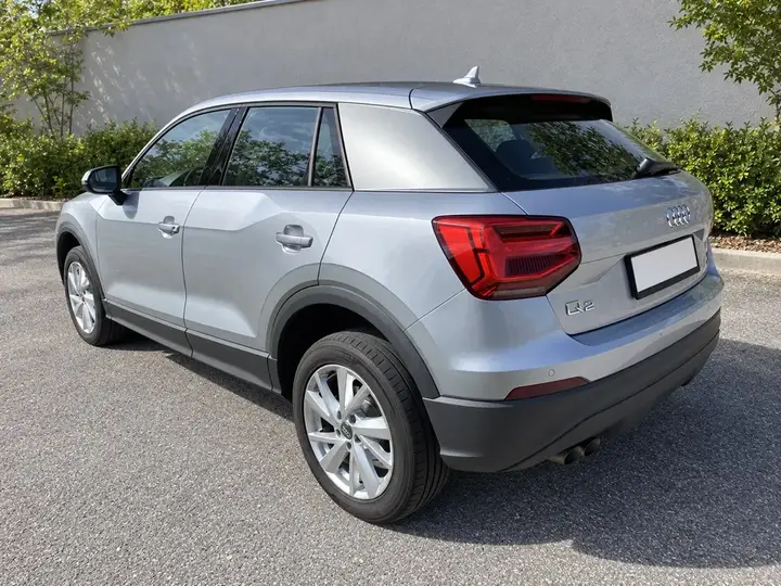 Audi Q2 2017 photo 2