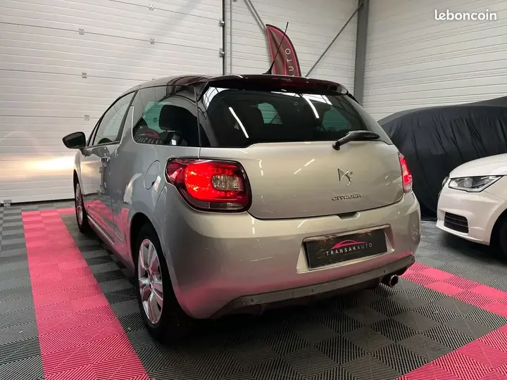 DS Automobiles Ds3 2011 photo 5