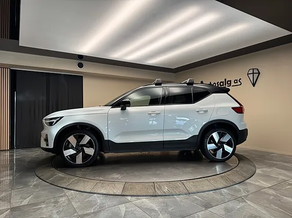 Volvo Xc40 2023 photo 2