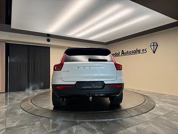 Volvo Xc40 2023 photo 4