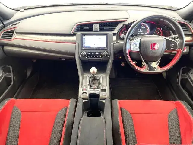 Honda Civic Type R 2018 photo 2
