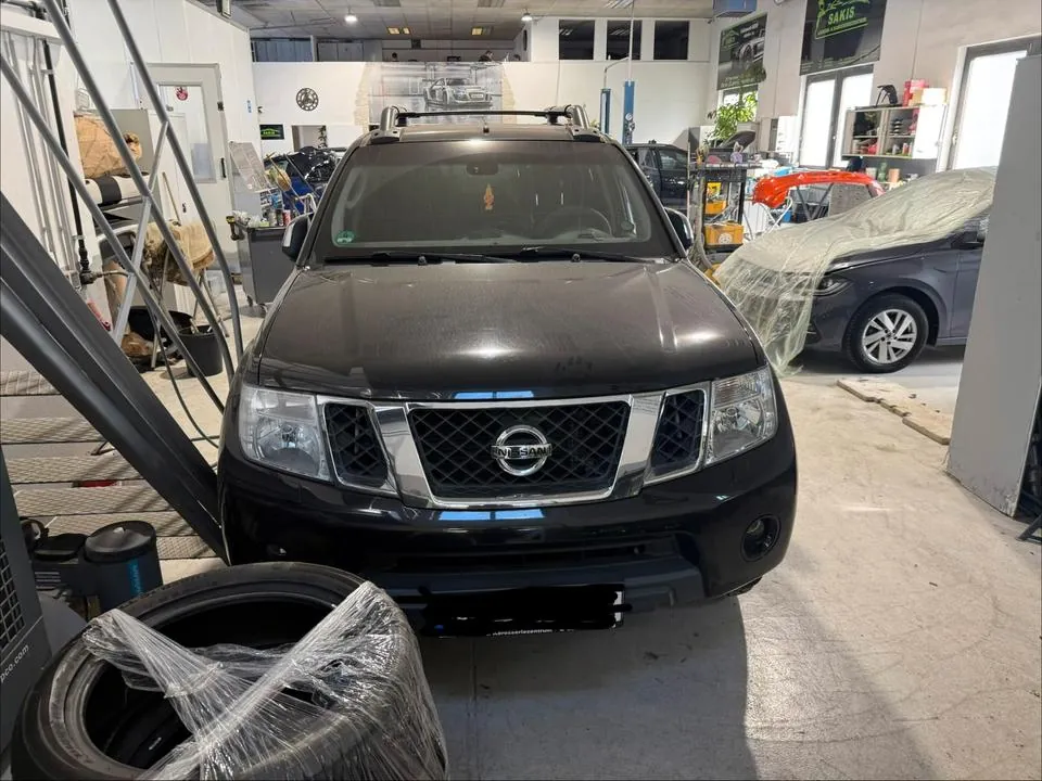 Nissan Navara D40