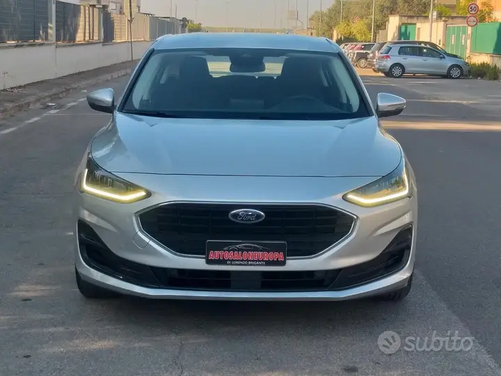 Ford Focus 2022 photo 3