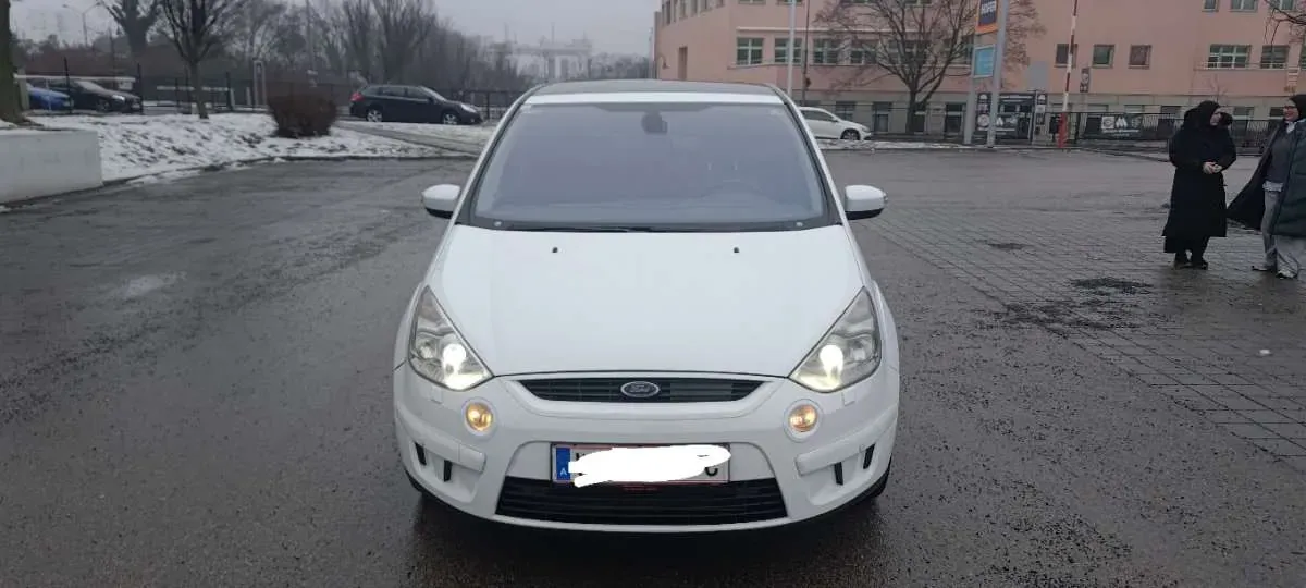 Ford S-Max
