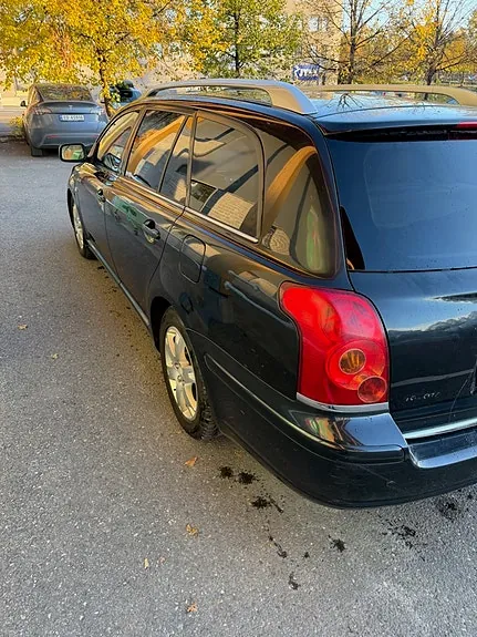 Toyota Avensis 2005 photo 4