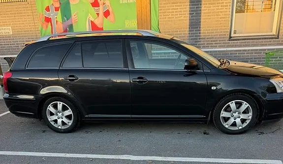 Toyota Avensis 2005 photo 5