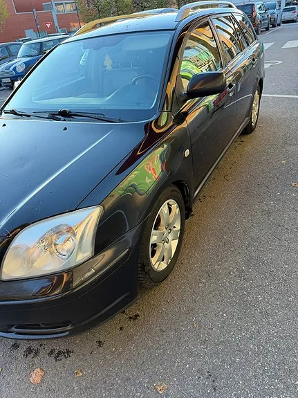 Toyota Avensis 2005 photo 3