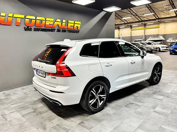 Volvo Xc60 2019 photo 2