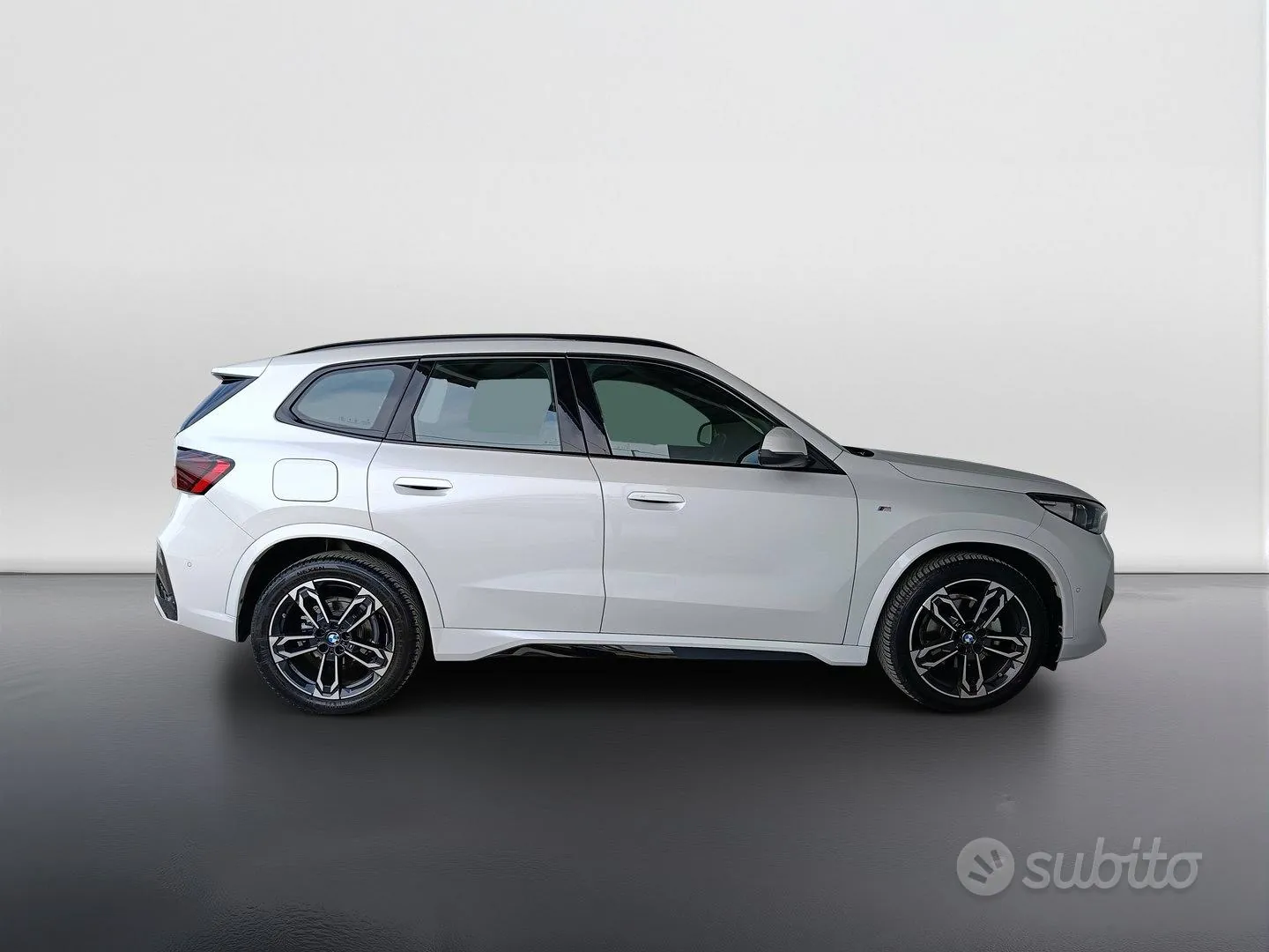 BMW X1 2024 photo 3