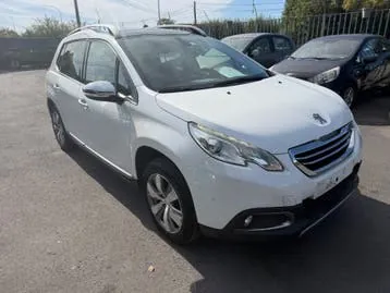 Peugeot 2008 2013 photo 2
