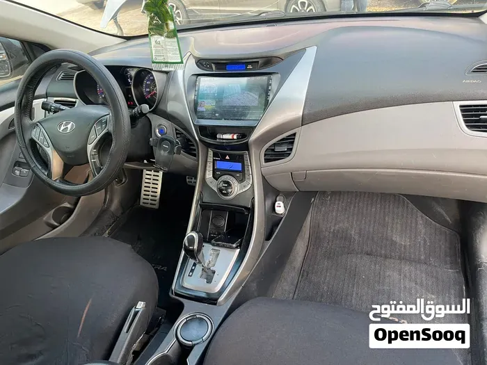 Hyundai Elantra 2014 photo 3