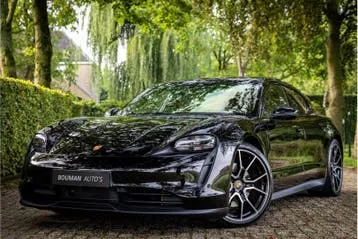 Porsche Taycan Sport Turismo 4S Performance