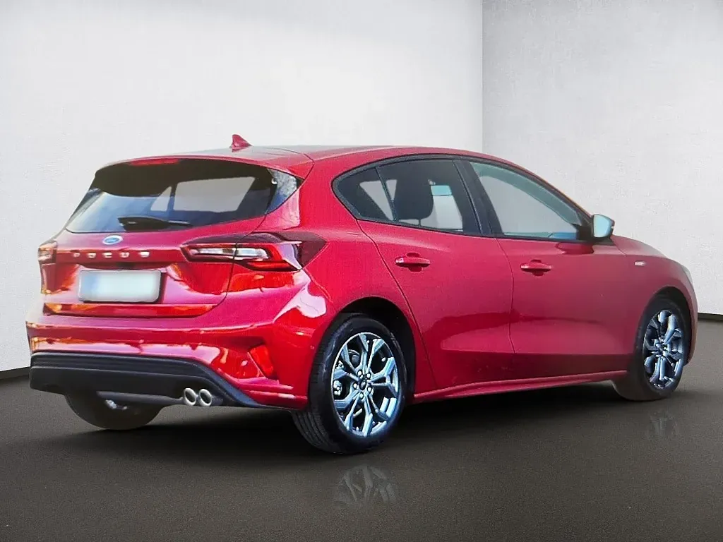 Ford Focus 2025 photo 2