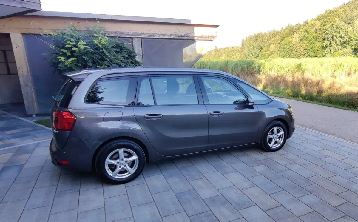 Citroen Grand C4 Picasso 2016 photo 2