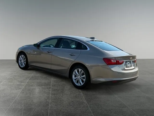 Chevrolet Malibu 2025 photo 4