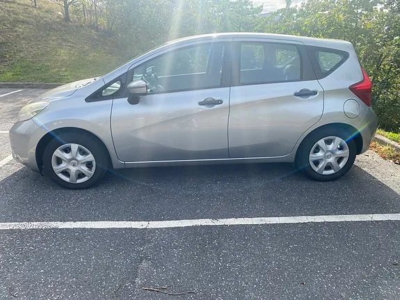 Nissan Note 2014 photo 2