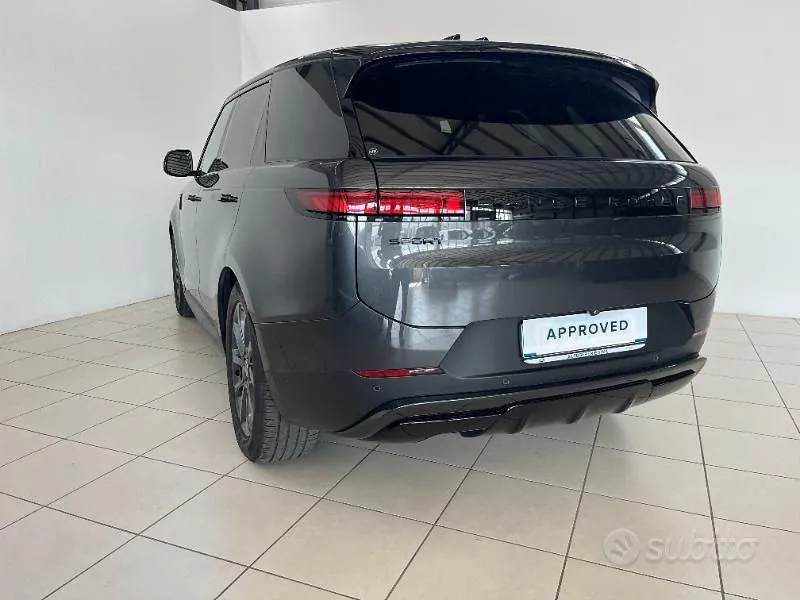 Land Rover Range Rover Sport 2024 photo 4