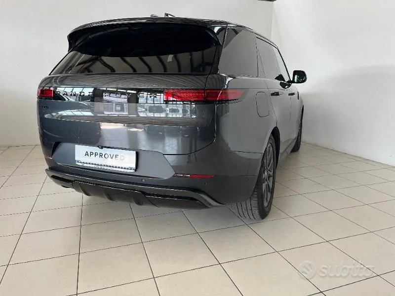 Land Rover Range Rover Sport 2024 photo 5