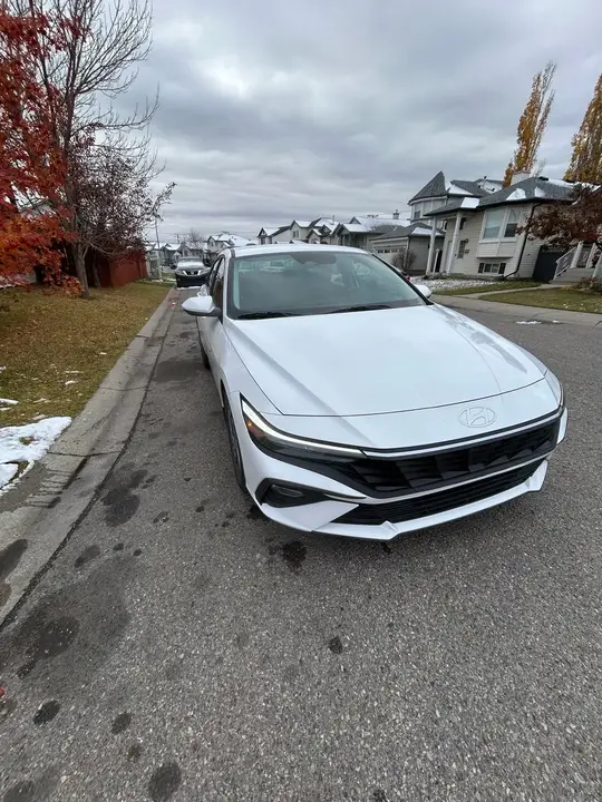 Hyundai Elantra 2025 photo 3