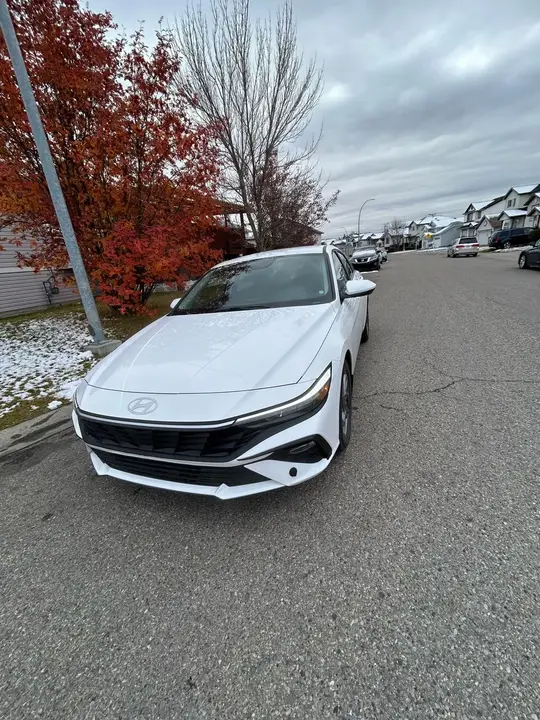 Hyundai Elantra 2025 photo 2