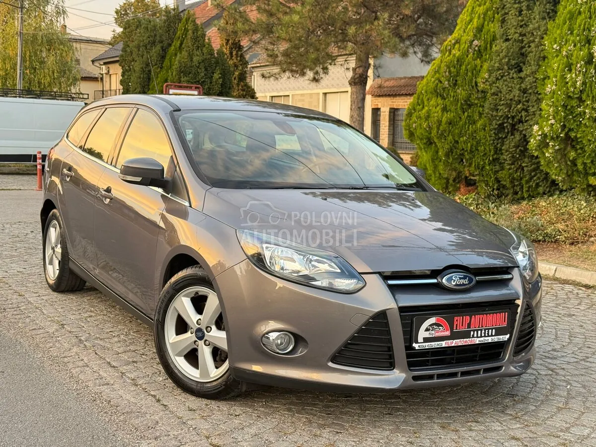 Ford Focus 2013 photo 2