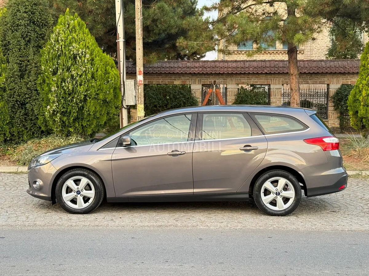 Ford Focus 2013 photo 4