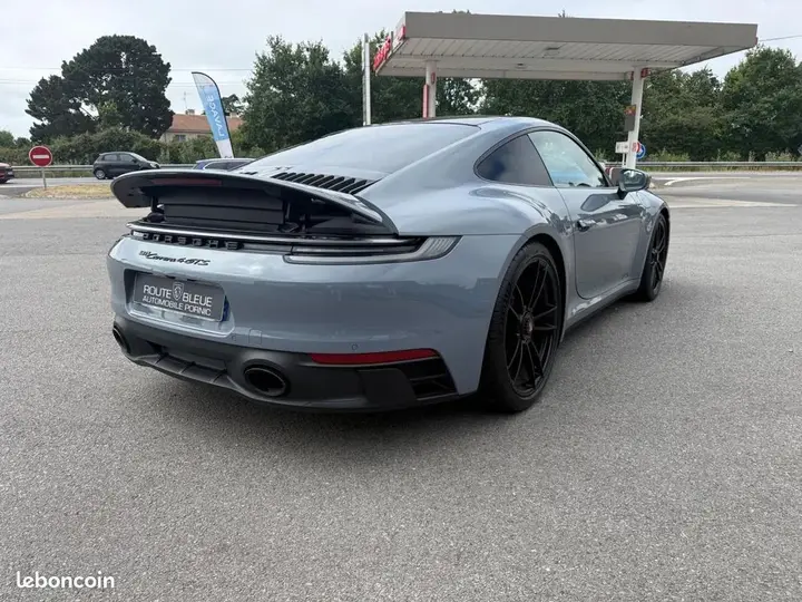 Porsche 911 2023 photo 5
