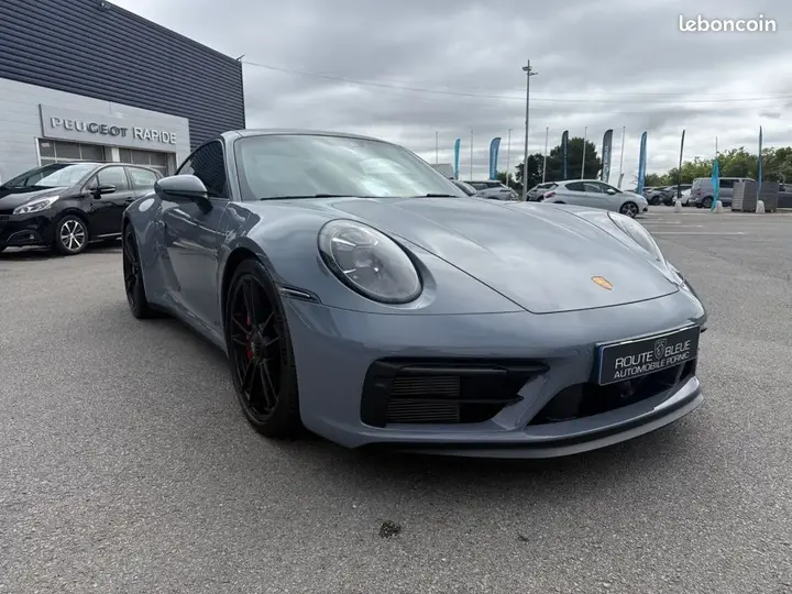 Porsche 911 2023 photo 3