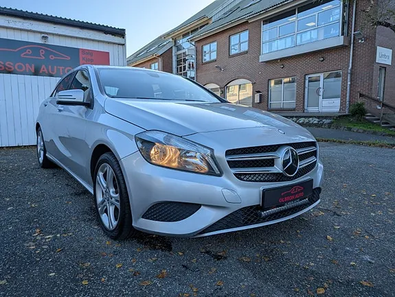 Mercedes-Benz 180 2013 photo 2