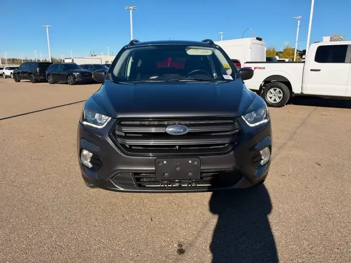 Ford Escape 2019 photo 2