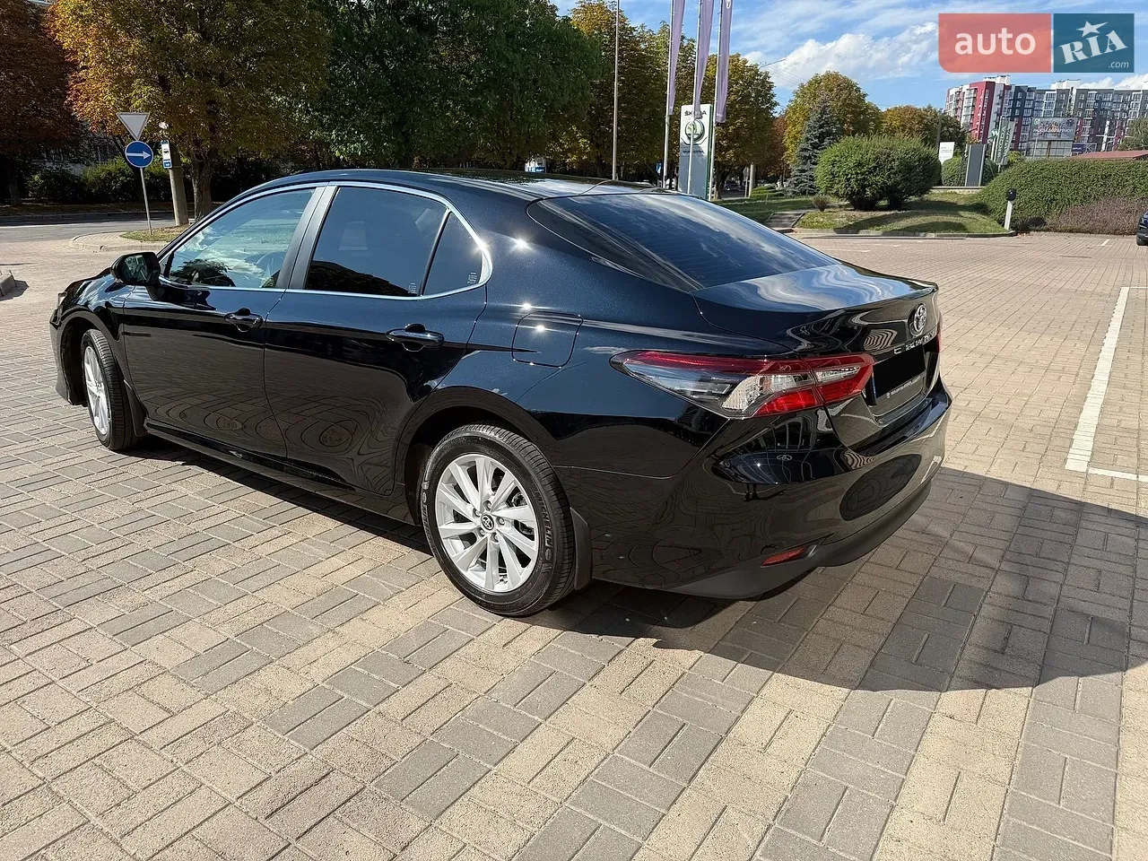 Toyota Camry 2021 photo 4