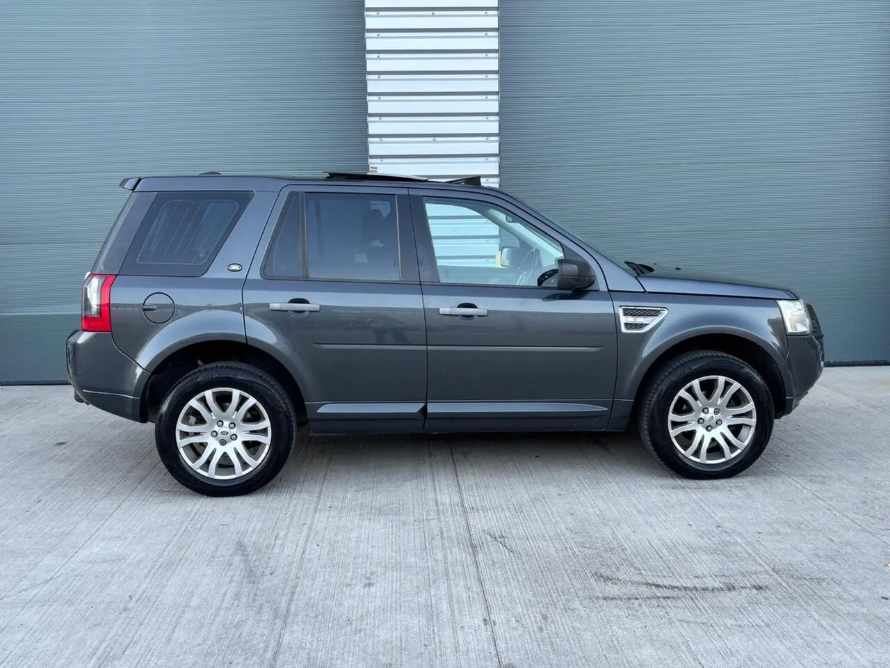 Land Rover Freelander 2 2009 photo 4