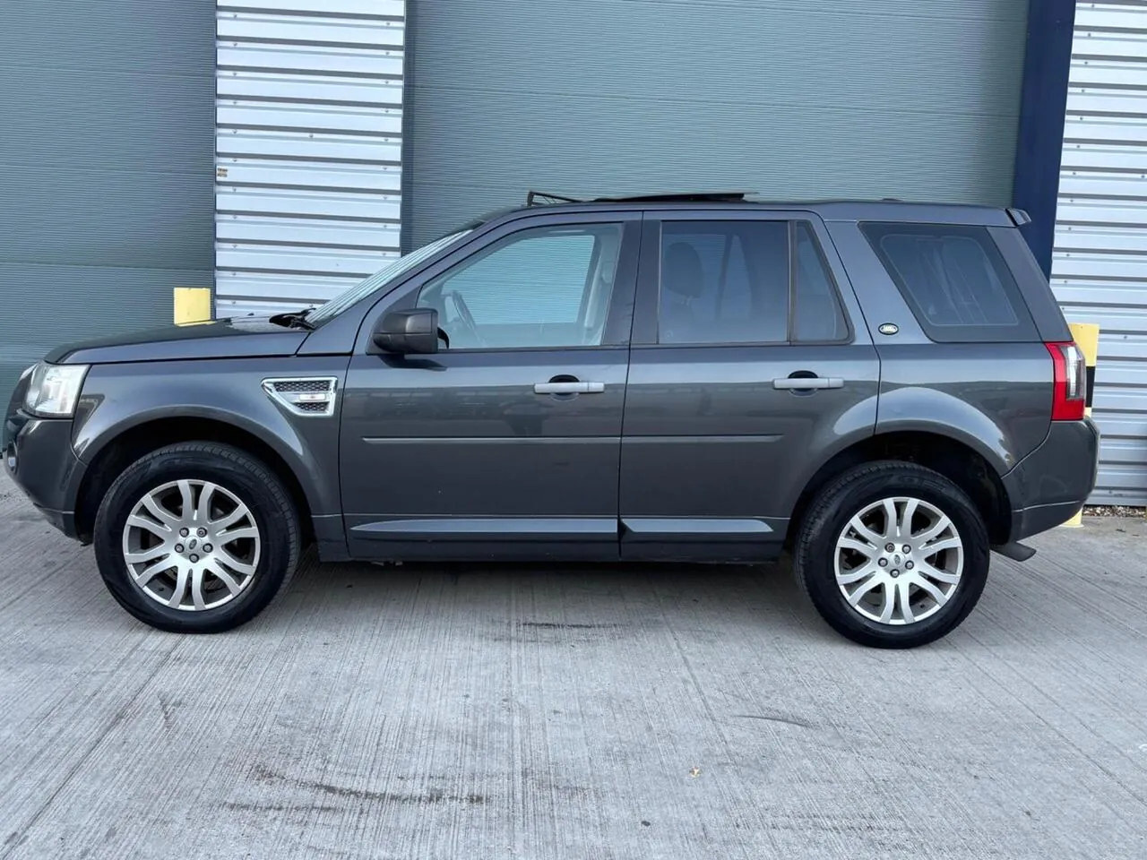 Land Rover Freelander 2