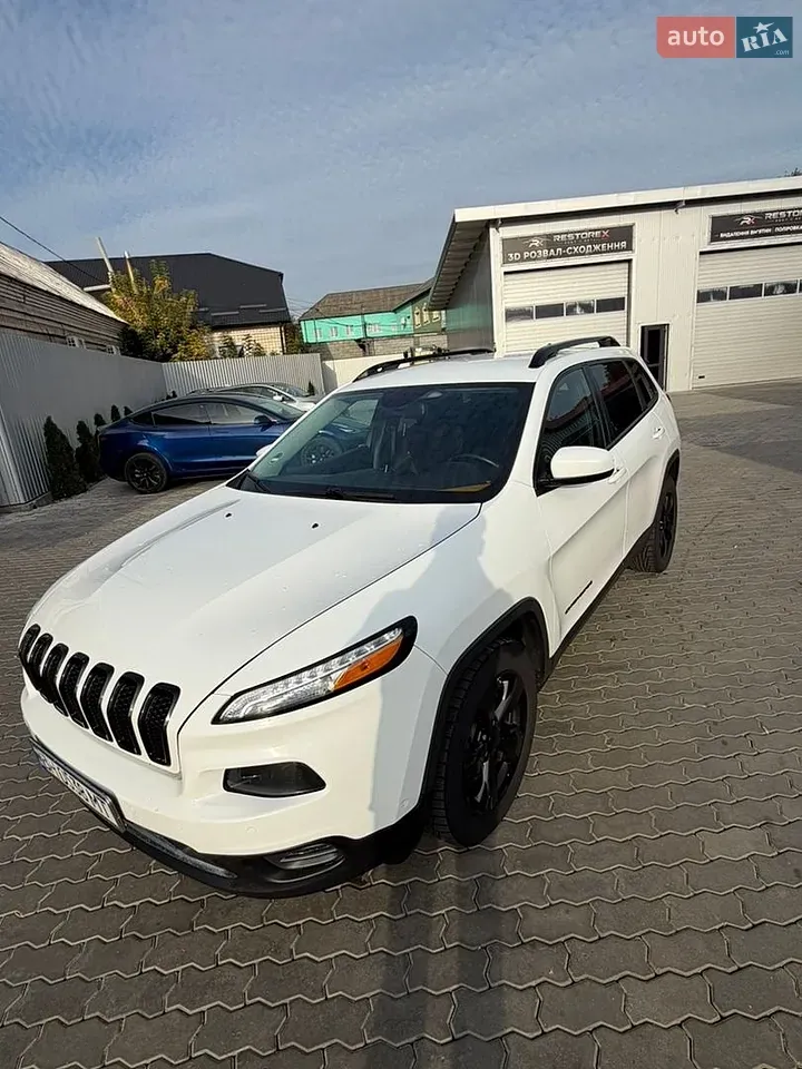 Jeep Cherokee 2015 photo 3
