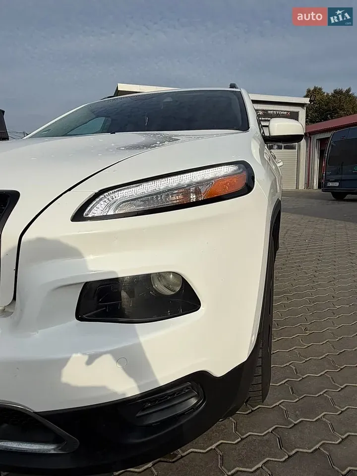 Jeep Cherokee 2015 photo 4