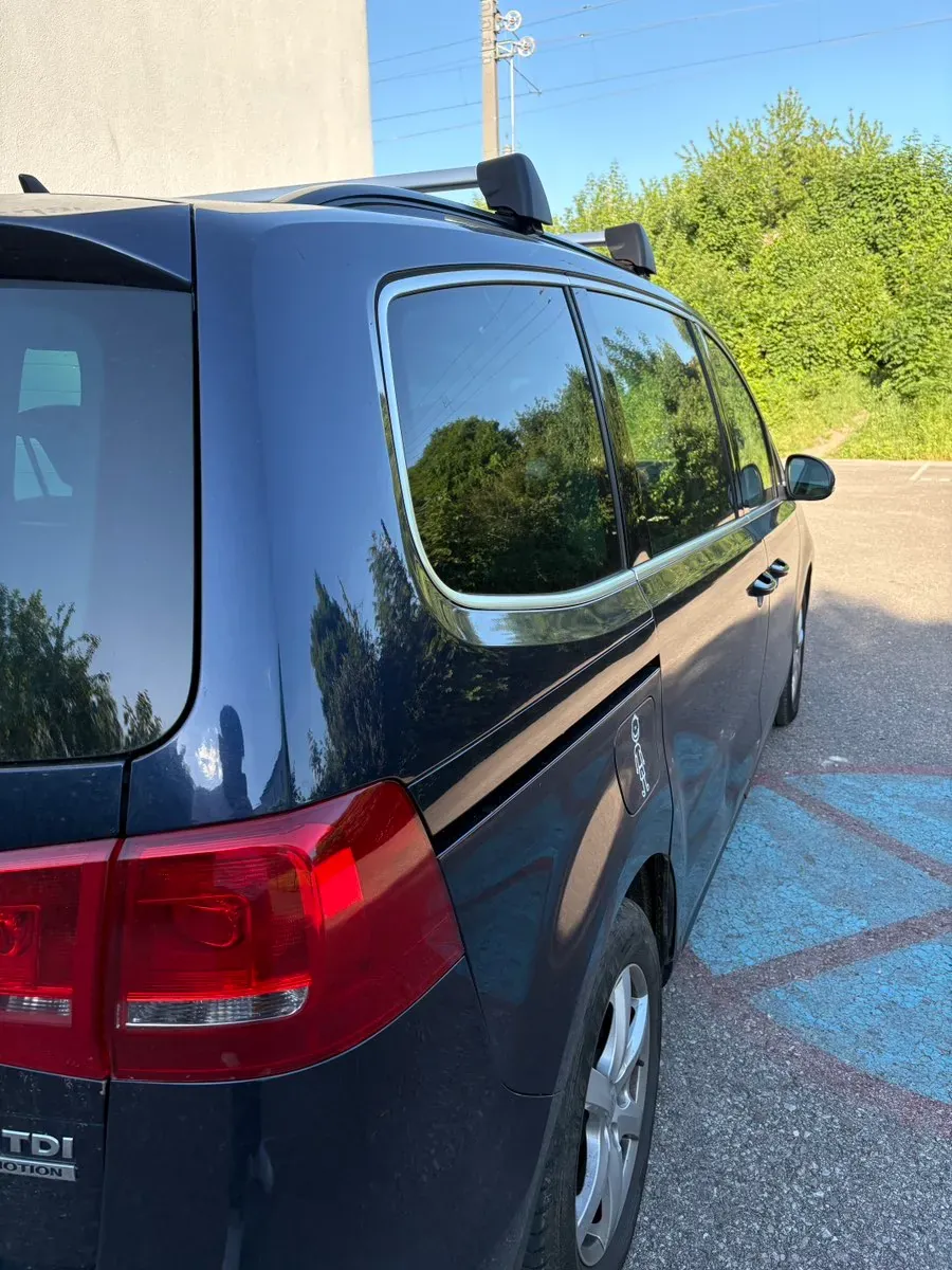 Volkswagen Sharan 2012 photo 3