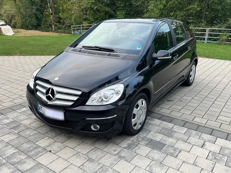 Mercedes-Benz B