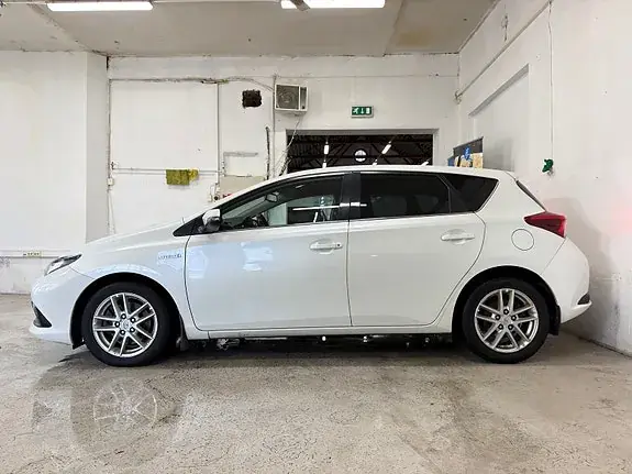 Toyota Auris 2017 photo 4