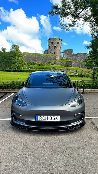 Tesla Model 3 2021 photo 2