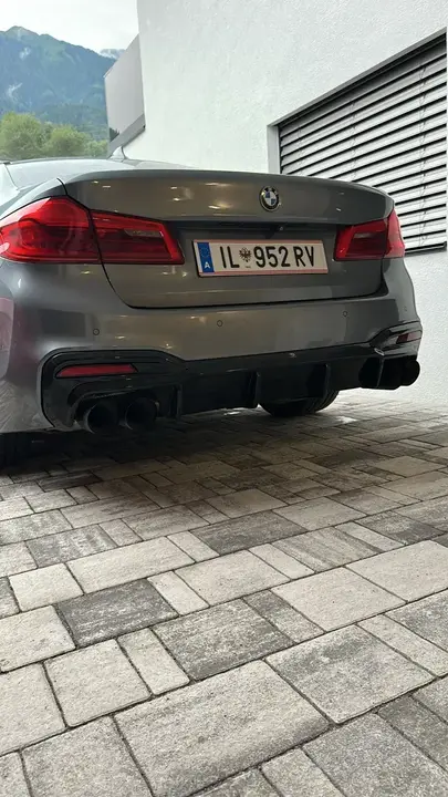 BMW 5 Series 2017 photo 3