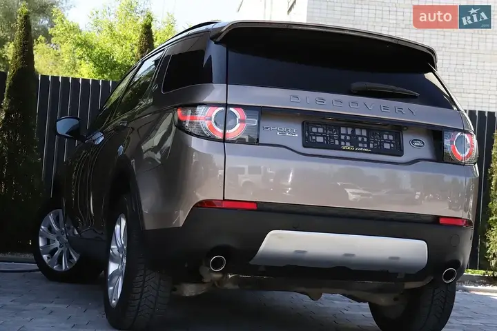 Land Rover Discovery Sport 2016 photo 5