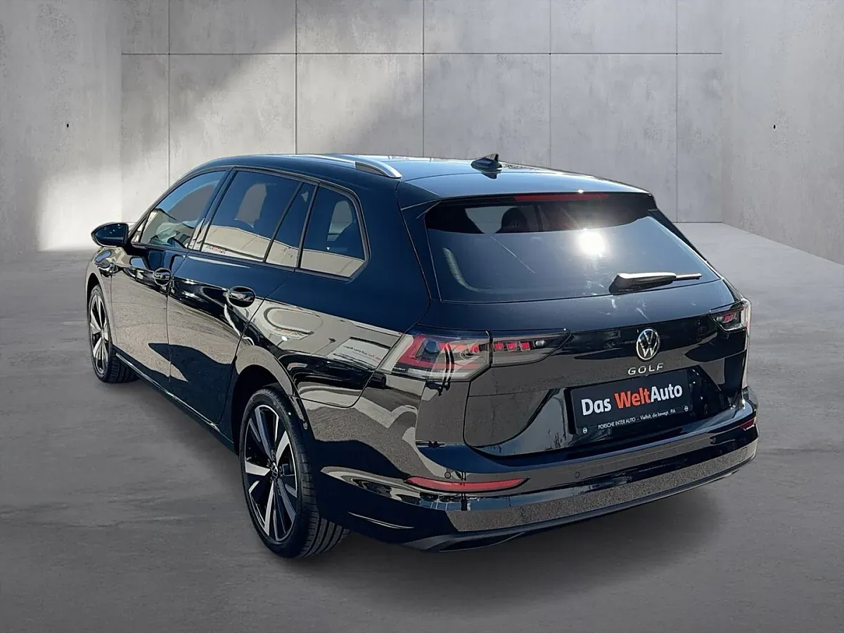 Volkswagen Golf 2026 photo 3
