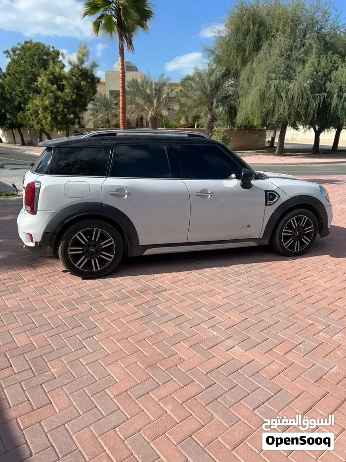 Mini Countryman 2018 photo 2
